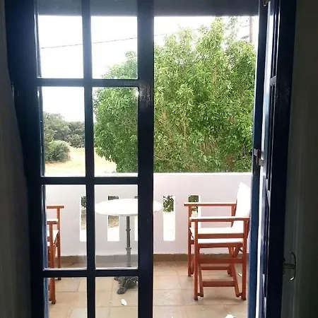 Guest house Tetrafylli Andros Town