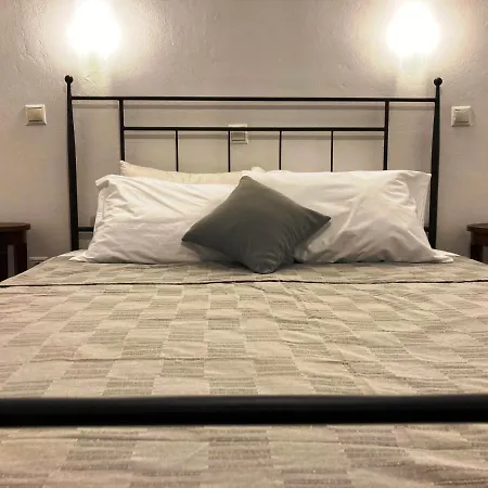 Guest house Tetrafylli Andros Town