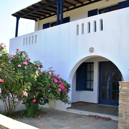 Guest house Tetrafylli Andros Town
